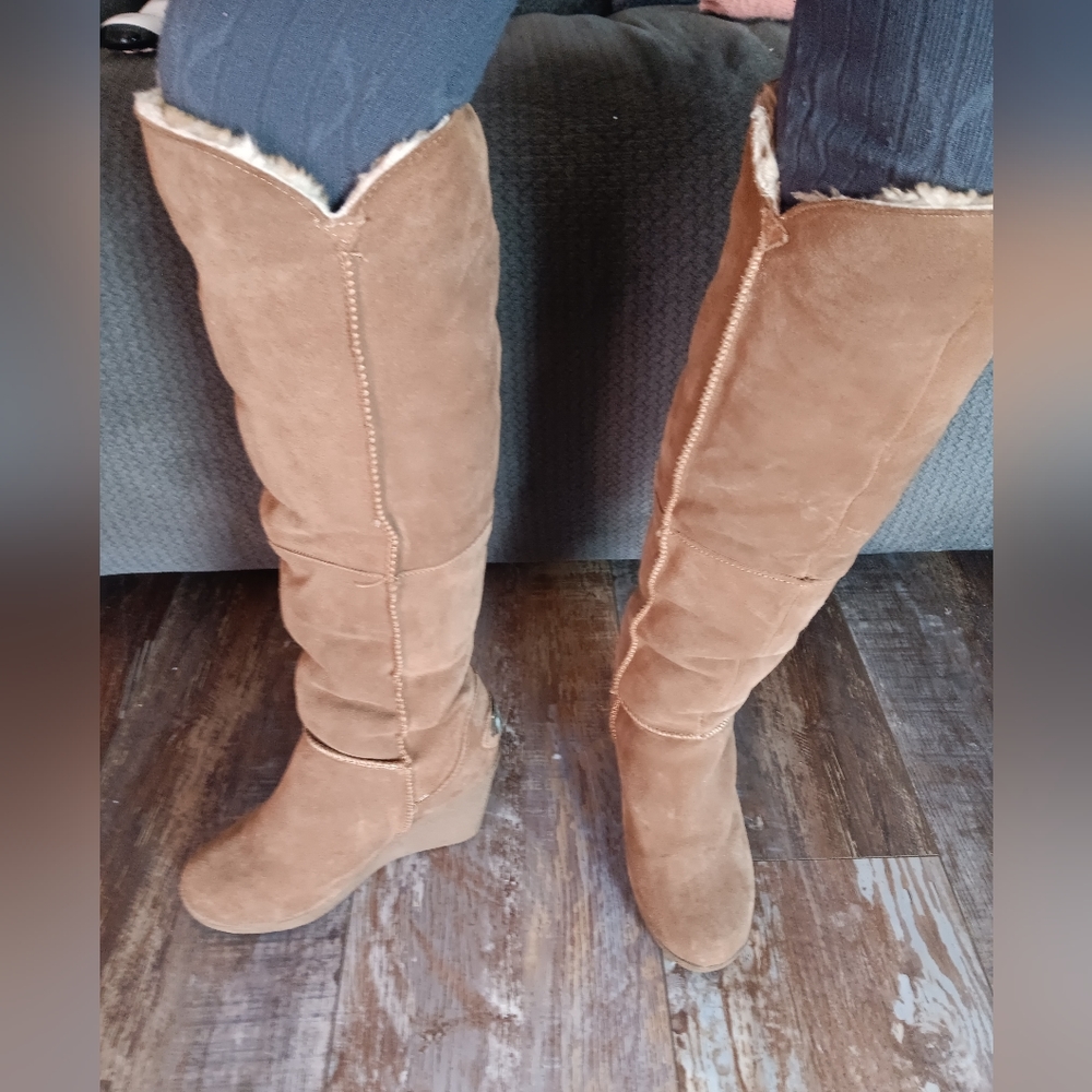 Bear paw over the knee fur lined boots